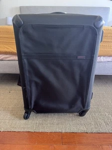 TUMI Luggage Medium Check In Alpha Extended Trip 4 Wheeled Black Ballistic - Picture 1 of 11