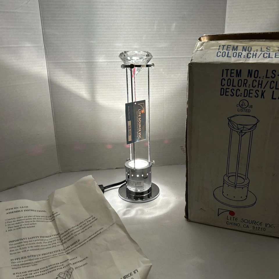 Lámpara de Escritorio Lite Source Diamante Retro Y2K NOS OOP AÑOS 90 De Colección Cromo Oficina Rara Foto 1 de 4