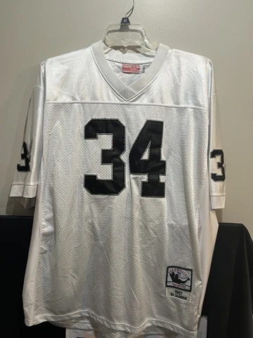 Bo Jackson L.A. Raiders Throwback Jersey Size 56 Cover