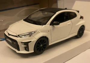 Toyota GR Yaris 1:24 White by Maisto - Picture 1 of 4