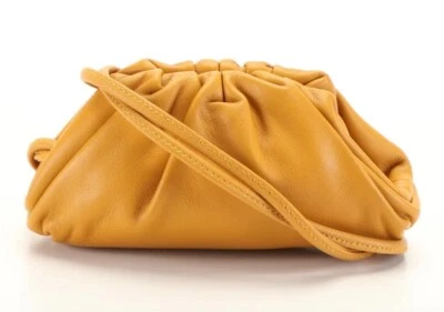 Mini bolso bandolera Bottega Veneta en cuero mostaza Foto 1 de 4