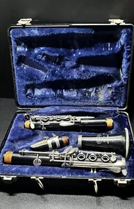 Vintage Bundy Selmer Resonite Clarinet W/ Case 1231472 For Parts - Picture 1 of 5