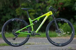 New Norco Revolver FS 1 Medium Frame 29er Hi-Mod Carbon 100mm XC Race Complete  - Picture 1 of 5