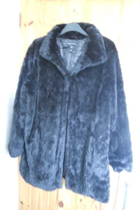 DOROTHY PERKINS DAMEN LANGE FELLJACKE SCHWARZ 22 ÜBERGRÖSSE MANTEL - Bild 1 von 3