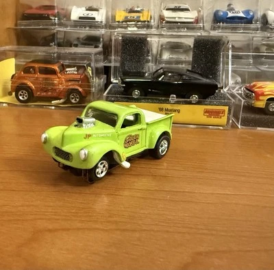 Raro RRR Road Race réplicas H.O '41 Willy's Green Mamba P/U Aurora T-Jet chasis Foto 1 de 4