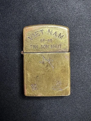 ZIPPO VIETNAM WAR 68-69 TAN SON NHUT 1968-1969 - Bild 1 von 4