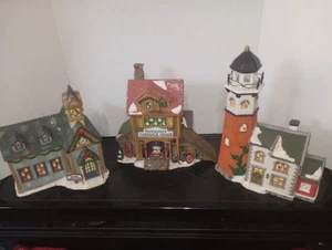 3 Case Banco da Lavoro Babbo Natale Highland Point Faro Serie Vittoriana 2000 - Foto 1 di 12