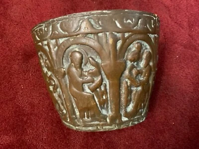 PLANTADOR URNA ALTA BRONCE FUNDIDO 6” DISEÑO ORIENTE MEDIO? Foto 1 de 4