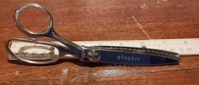 GINGHER PINKING SHEARS SCISSOR 7 1/2" SEWING PATTERNS READY CUT SMOOTHLY CRAFTS  - Image 1 of 4