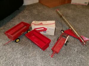 Agco Farm Toy Tru Scale Eska Carter Yellow Rim Wagon Spreader Auger Flare Box