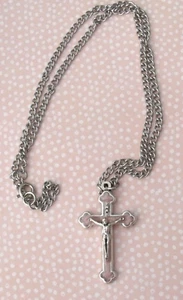 NEW Pink Enamel ITALY Crucifix Stainless Steel 18 inch chain - Picture 1 of 4