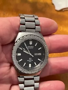 Seiko A7123-8219 Diver watch Quartz Sports 100 Seiko Date RUNS - Picture 1 of 10