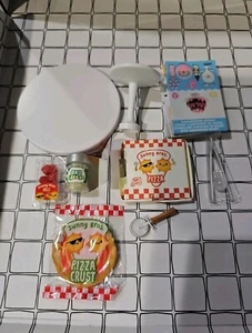 Caja PIZZA CARNE Sin Resina MGA Entretenimiento Mini Verso Comedor Serie Pepperoni - Imagen 1 de 1