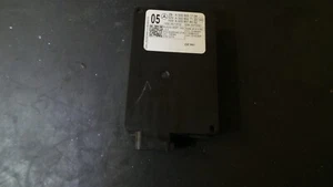 Y300-021 Mercedes W205 Radarsensor Kollisionswarner Distronic Vorne 0009051704 - Picture 1 of 4