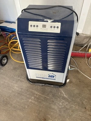 Deshumidificador comercial serie Ideal-Air Pro 190 pintas modelo 701600 Foto 1 de 4