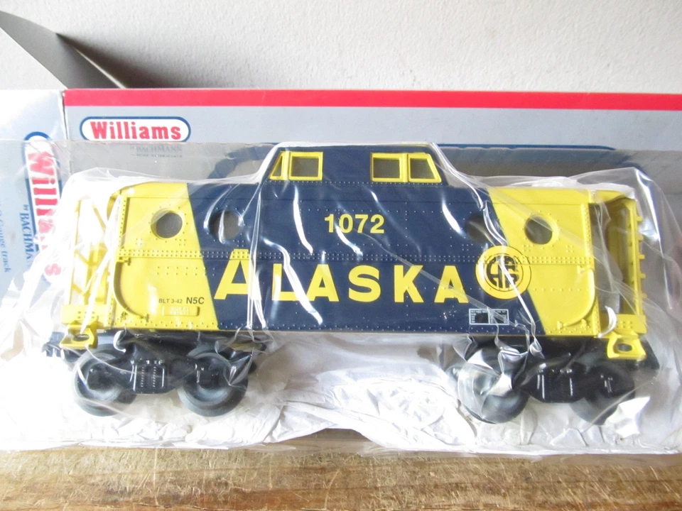 WILLIAMS by BACHMANN 47754 ALASKA  N5C PORTHOLE ILLUMINATED CABOOSE NIB  O GAUGE - Image 1 of 1