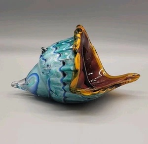 Hand Made Art Glass Conch Shell Open Bowl Blue Ocean Beach Décor 4.5" H x 8" L - Picture 1 of 9