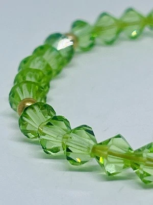 Brazalete Brillante Esmeralda Verde Cristal Cuentas Tono Dorado Espaciadores De Colección Foto 1 de 4
