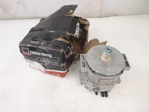 Genuine OEM Delco Remy 8600127 Alternator For 1999-2007 Peterbilt 379 - Picture 1 of 6