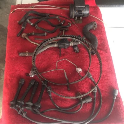 Suzuki Geo Tracker Assorted Hoses 1.6, 16V Belts - Image 1 of 4