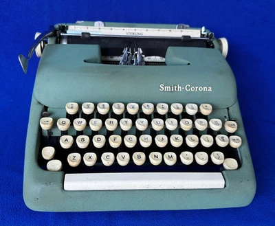 1950s Smith Corona Silent Super Portable Typewriter Alpine Blue Aqua Teal w/case - Image 1 of 3