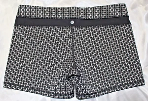 Seltener Druck - neue Damen Lululemon Groove Short R - TGRX/BLK - Größe 12 - Bild 1 von 2
