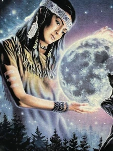 The Mountain 2012 Native American Wolf Moon Tie Dye Print - GILDAN - Size 2XL - Picture 1 of 24