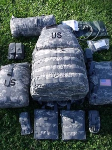 Borse di aggiornamento fibbie vescica per zaino medio US ARMY ACU MOLLE - Foto 1 di 27