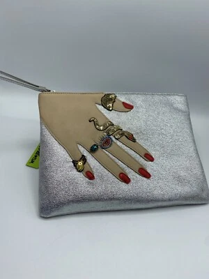 NUEVO CON ETIQUETAS Sam Edelman JEANA Bolso con apliques de cuero plateado metálico hecho a mano/rw Foto 1 de 4