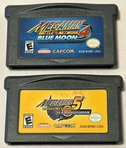 Mega Man: Battle Network 4 Blue Moon UND 5 Team Protoman Lot (Game Boy Advance) - Bild 1 von 3