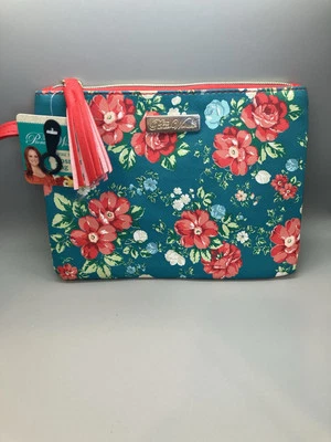 Pioneer Woman Cosmetic Bag/Wristlet Vintage Floral “ New!!!