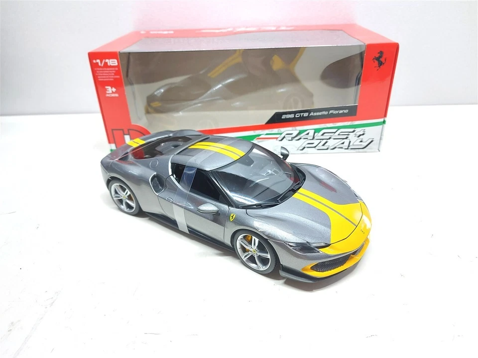 Ferrari 296 GTB Assetto Fiorano Grigio del 2022 - 1/18 Burago - Immagine 1 di 4