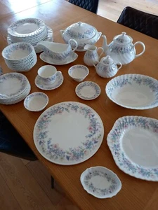 Wedgwood Angela - Se vende individualmente - Platos, cuencos, purés, tetera, etc - A1** - Imagen 1 de 75