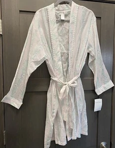 NWT Eileen West 100% cotton tie robe size MEDIUM - Picture 1 of 5