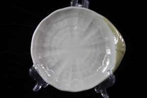 ART DECO BELLEEK IRELAND FINE BONE CHINA PLATE - Picture 1 of 4