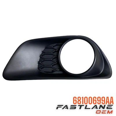 Dodge Grand Caravan 2011-2020, RAM C/V bisel antiniebla izquierdo nuevo OEM 68100699AA Foto 1 de 4