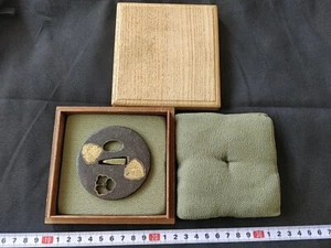 EDO Ära japanische antike Tsuba Schwert Teile Katana Samurai Waffen mit Box-e1025 - Bild 1 von 12