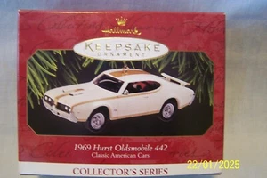 HALLMARK KEEPSAKE ORNAMENT 1969 HURST OLDSMOBILE 442 COLLECTOR'S SERIES NIB - Picture 1 of 2