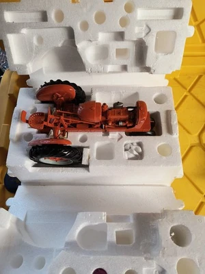 Franklin Mint Precision Models Allis Chalmers WC Tractor 1:12 Scale Read Desc ! - Image 1 of 4