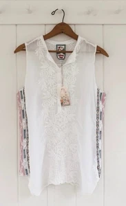 NWT Johnny Was Rosslyn Clio Tan White Embroidered Floral Lace Tank Small - Picture 1 of 14