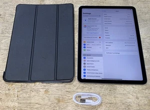 Apple iPad Air (5th Generation) A2588 256 GB, Wi-Fi, 10.9 in - Space Gray - Picture 1 of 13
