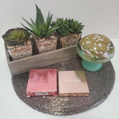 Lawless Skin Smoothing Perfecting Powder~TAN~.33oz, New In Box Talc Free ⭐ - Image 1 of 4