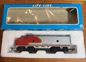Life-Like Santa Fe Powered Locomotive HO  Scale 8689 F-7 Loco S.F.  w Box Works - Picture 1 of 12
