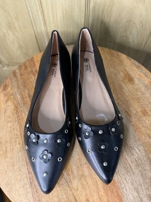 Avon Cushion Walk Flats 8 Womens Black Slip On Point Toe Flower Studded Shoes - Image 1 of 4