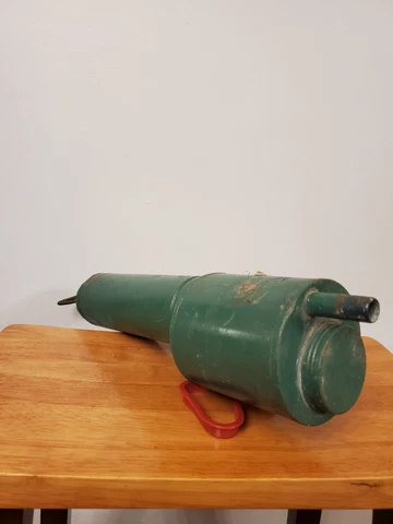Vintage Niagara Sprayer Co. Bug Sprayer Duster Green Preowned Cover