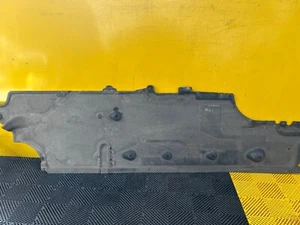Porsche Panamera 971 Unterbodenwanne Abdeckung Blende Fahrerseite rechts 971825522Q - Bild 1 von 7
