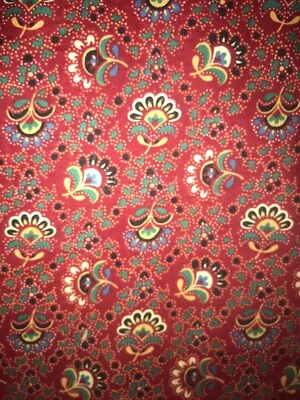 Vera Bradley 1 Fabric Fat Quarter Retired Rare Colette Red Crafts Sewing - Image 1 of 2