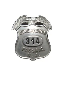 VINTAGE JUNIOR POLICE BADGE PASSAIC NJ - Picture 1 of 3