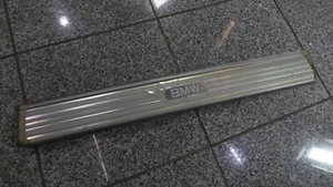 BMW E34 Einstiegsleiste vorne original - Picture 1 of 7