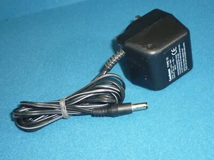 Goodmans Type 12 UK Mains Power Adaptor - 12V DC Output 200mA - Picture 1 of 3
